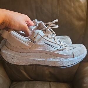 Nike Women's Gray And Lighy Blue Athletic Shoes